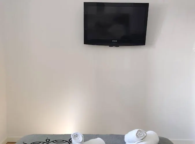 Delux2 アパート